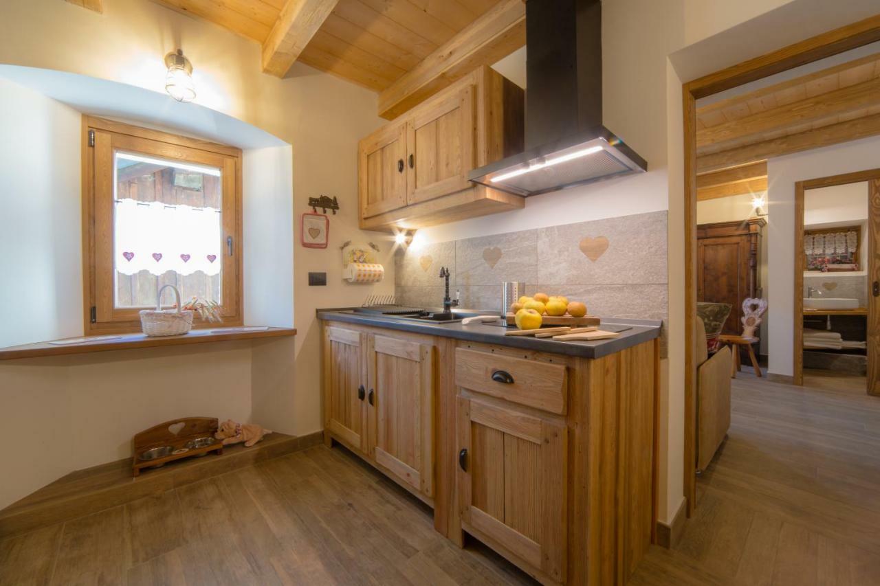 Maison Julie-Lungo La Via Francigena Etroubles Exteriér fotografie
